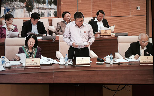 คณะกรรมาธิการสามัญแห่งรัฐสภาแสดงความคิดเห็นเกี่ยวกับแนวทางการลงทุนก่อสร้างท่าอากาศยานนานาชาติลองแถ่ง